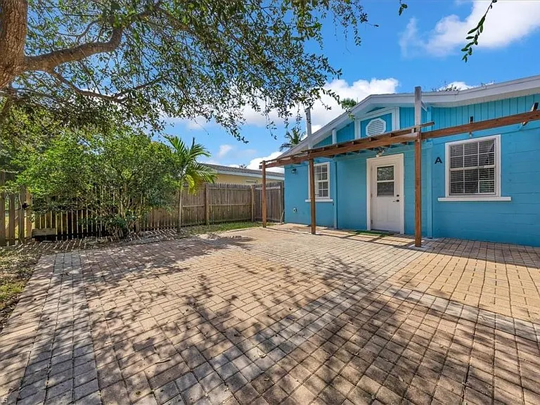 2750 Manorca Ave #A — Photo 21