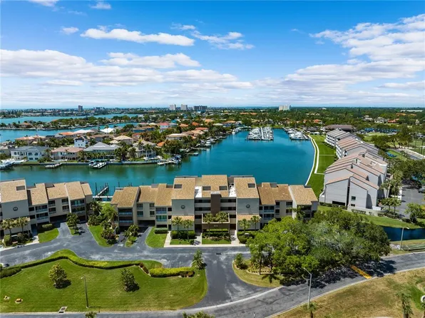 2775 Kipps Colony Dr S Unit 305, Gulfport, FL 33707
