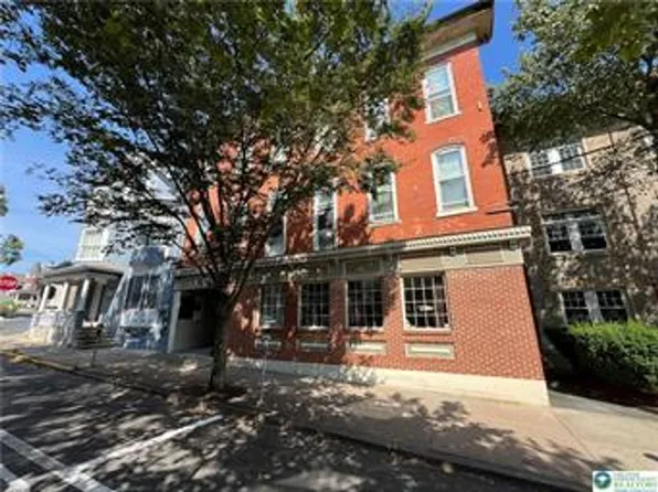 23-25 S Main St, Nazareth, PA 18064