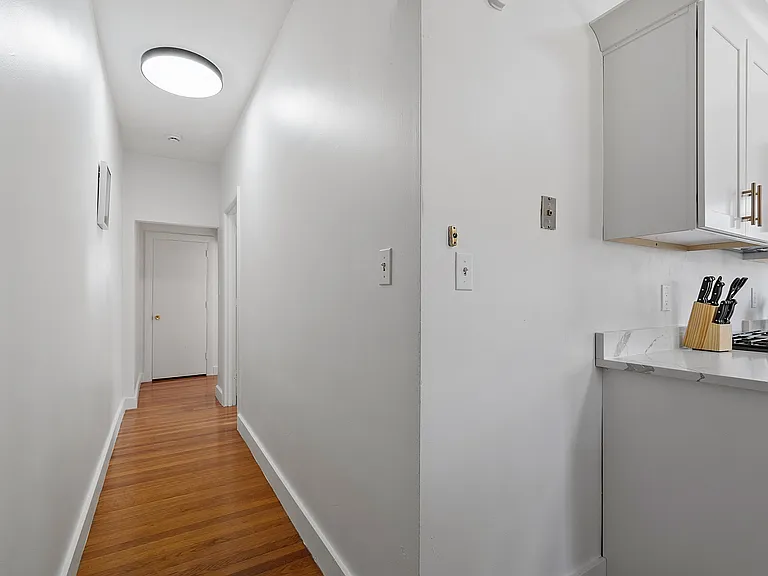 44 Dana St #6 — Photo 16