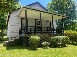 222 Whitaker Hollow Rd, Lake City, TN 37769