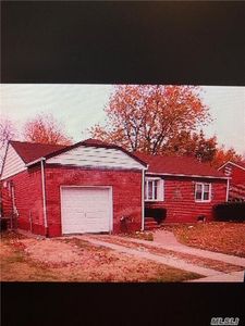 28 Caroline Ave, Elmont, NY, 11003