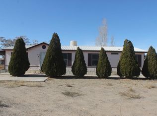 16 Palo Duro Dr, Los Lunas, NM 87031