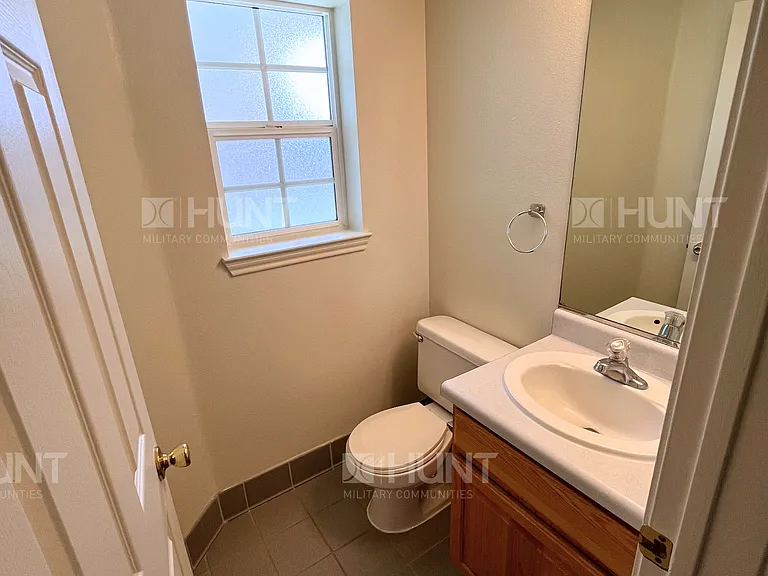2046-1 Sycamore Ct — Photo 13