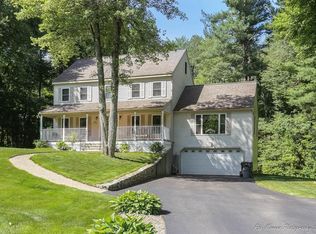 2 Melody Ln, Dracut, MA 01826