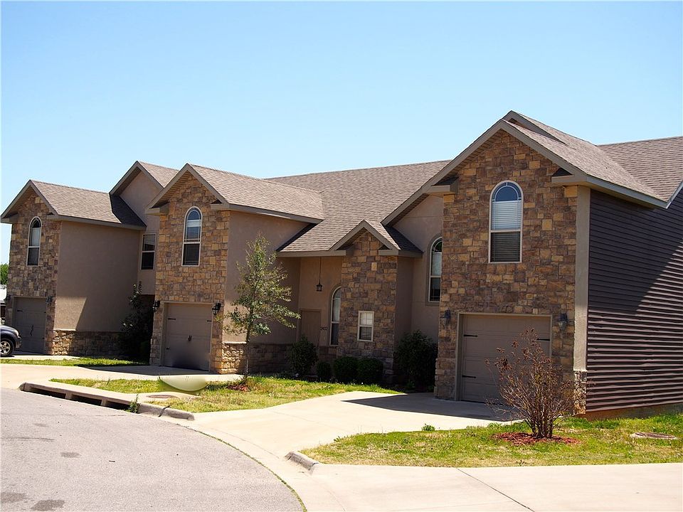 1st image of 2429 S 15th Pl