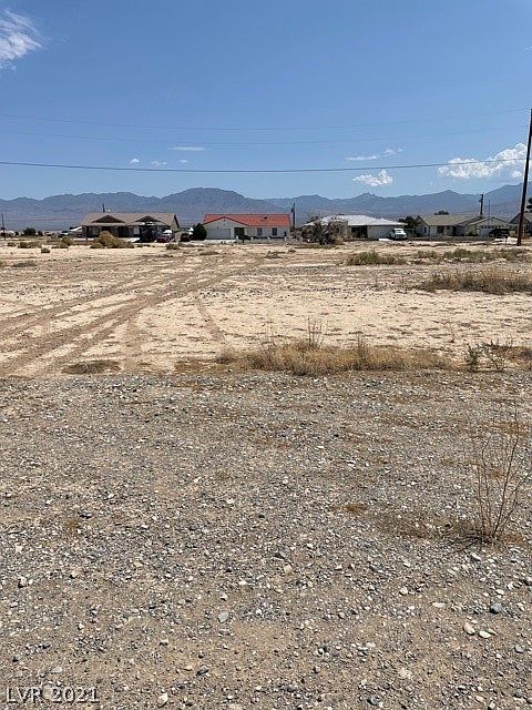 1st image of 1940 Valley View Cir