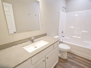 4340 Dawn St, Grand Island, NE 68803