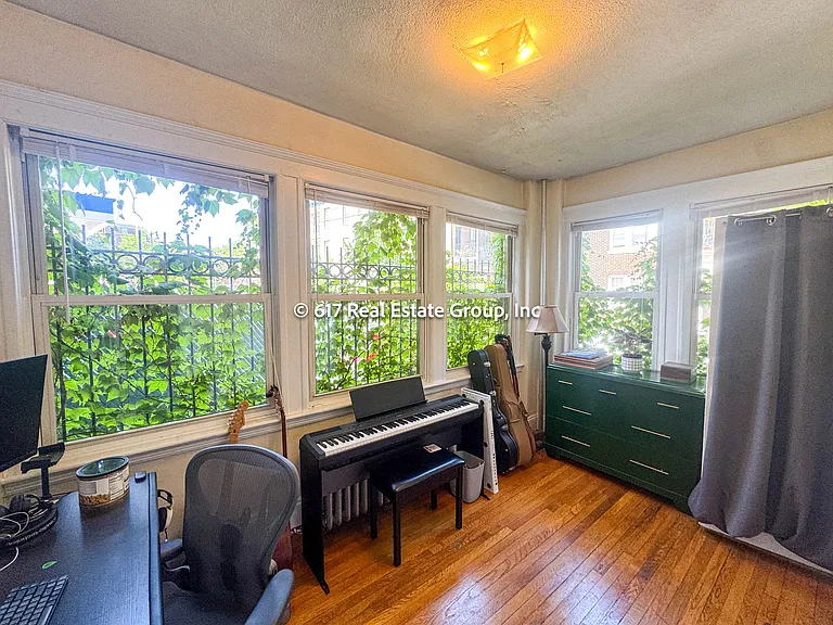 13 Melvin Ave #17 — Photo 5