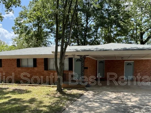 220 Sunnymeade Dr, Little Rock, AR 72205