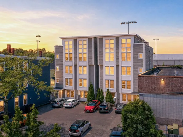 21 Park St Unit 2, Somerville, MA 02143