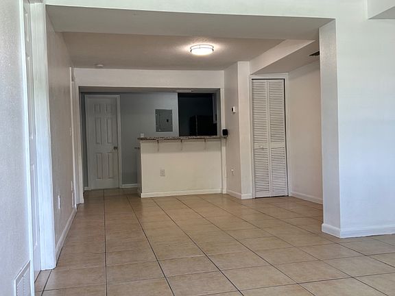 3rd image of 1811 Rainbow Dr #1815B