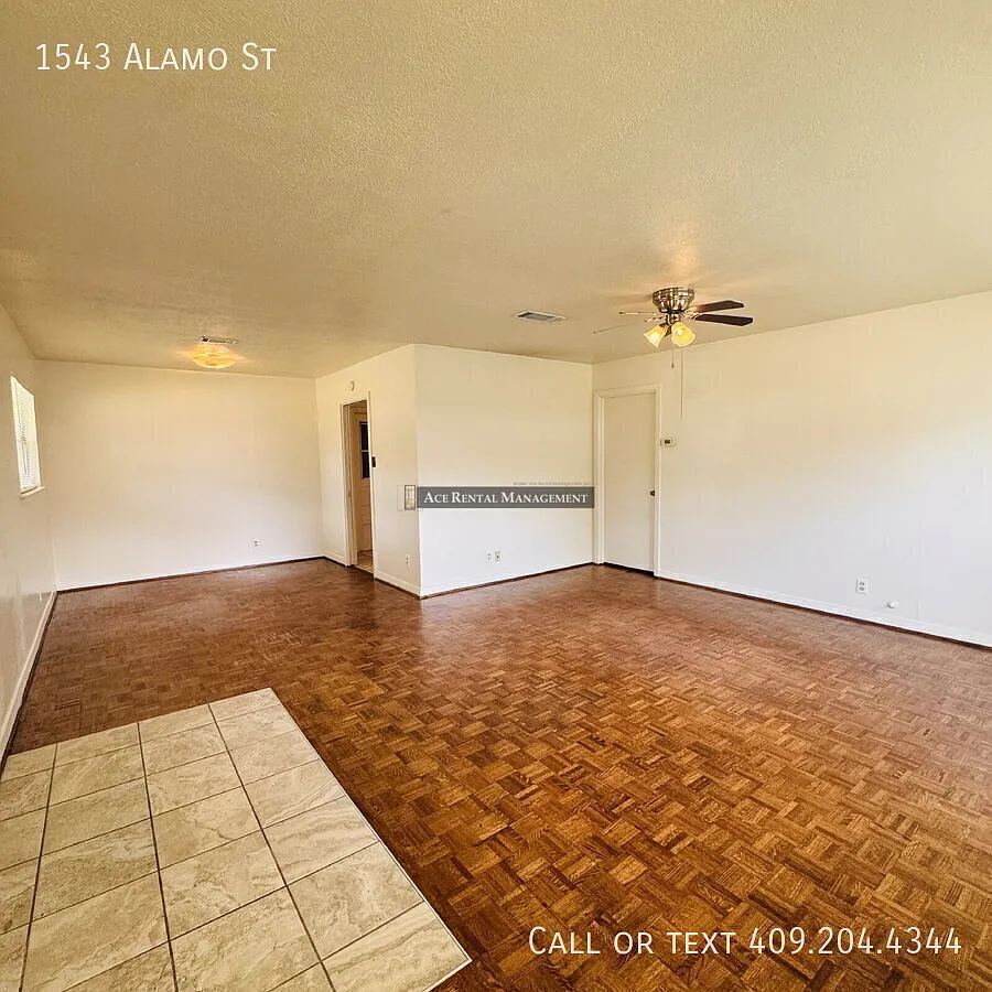 3 Bedroom | 1 Bathroom Single-Family Home located at 1543 Alamo Street in Orange, TX — Photo 2