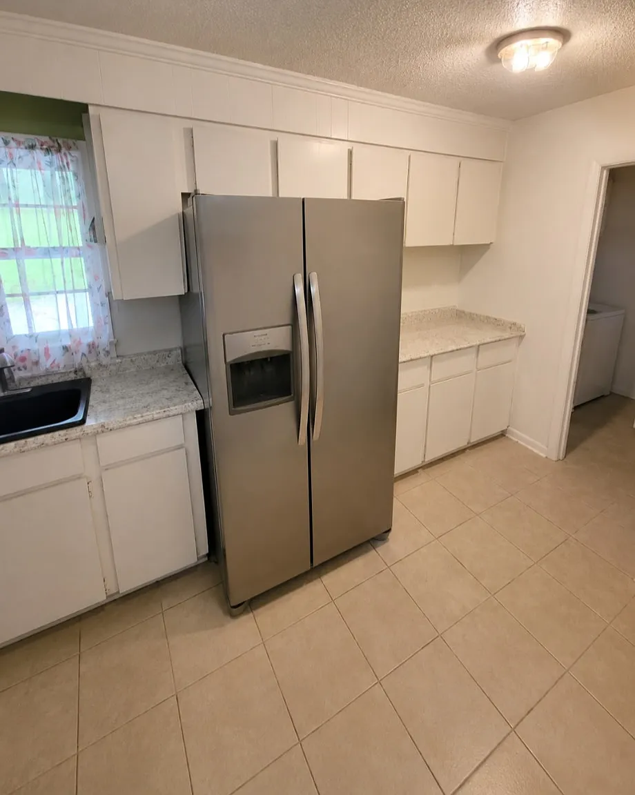 3 bed, 1718 sqft, $1,700 — Photo 4