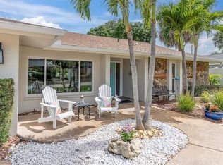 14475 Bay Hills Dr, Largo, FL 33774