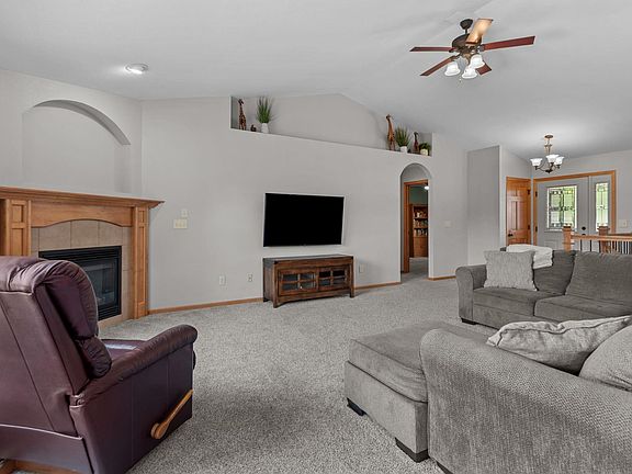 3rd image of N1779 Swanee Cir