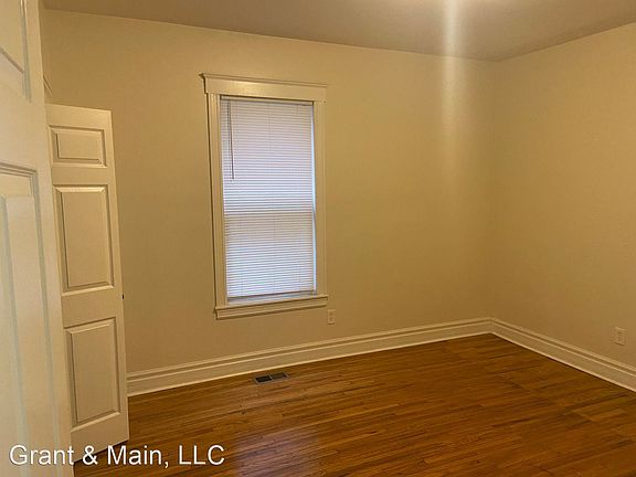5th image of 636 E Ferry St #11709208