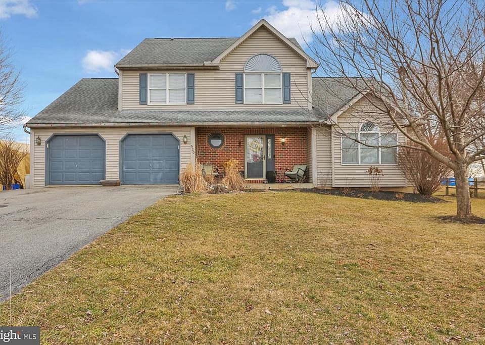 1st image of 520 Golden Dr