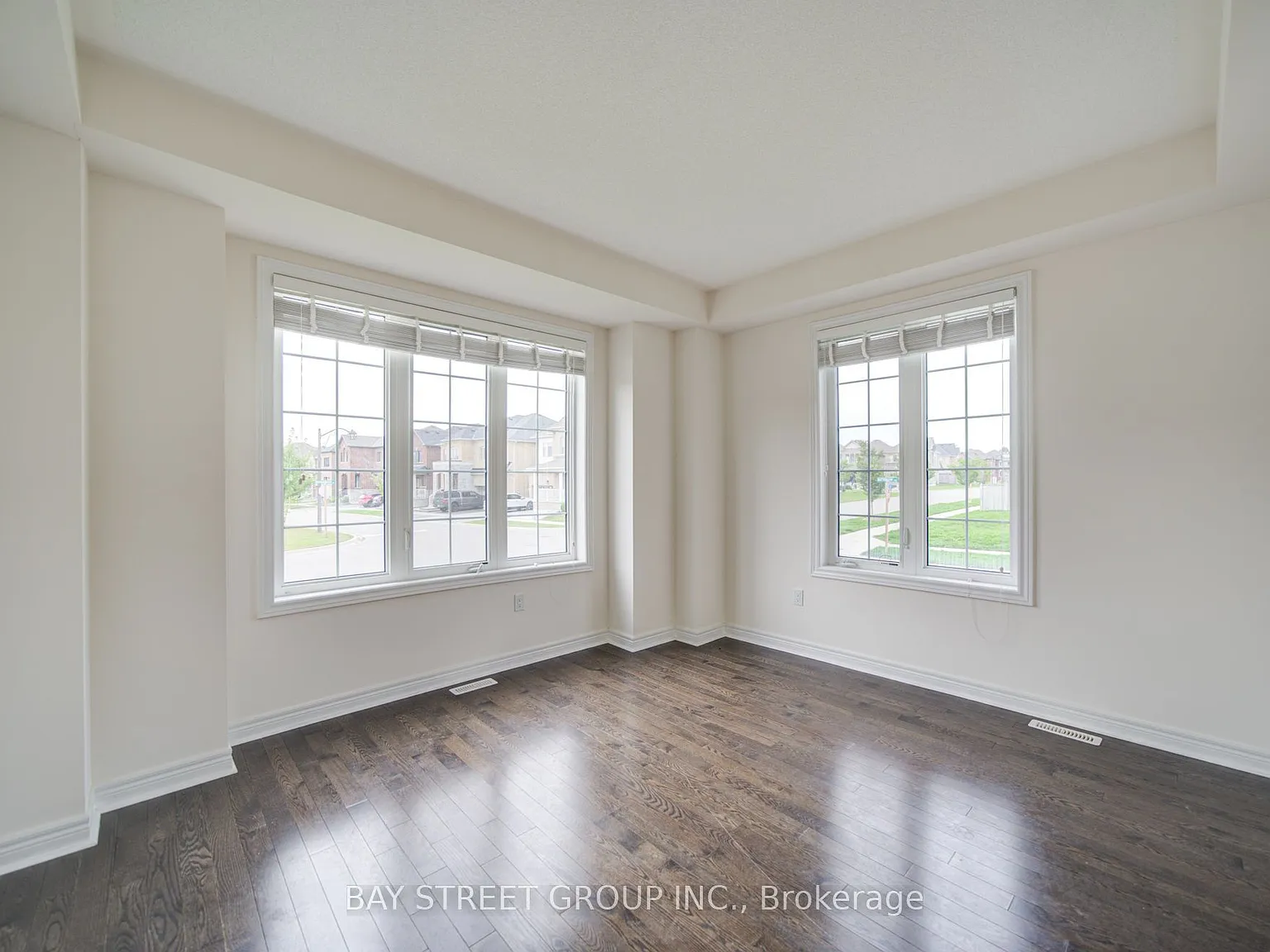 4 bed, $3,800 — Photo 4