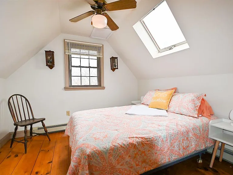 455 Fred St — Photo 13