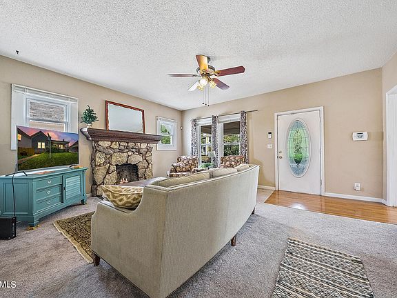 4th image of 1536 Woodbine Ave