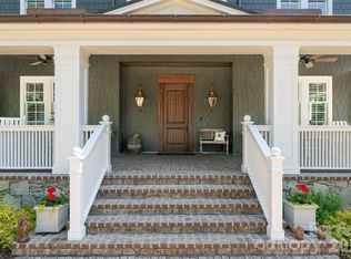 1 Cedar Chine Dr, Asheville, NC 28803