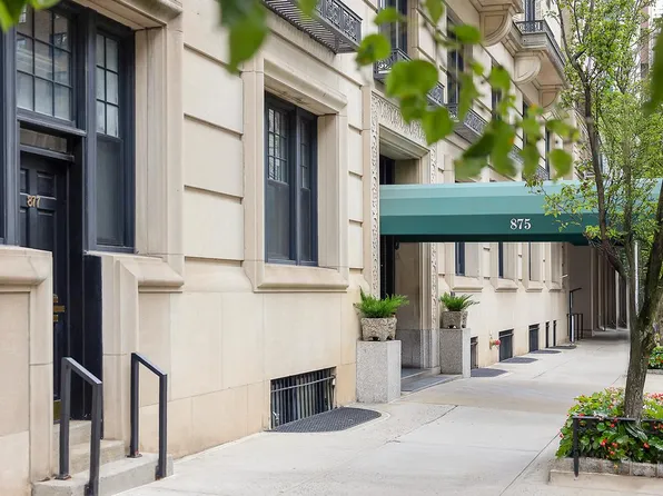 875 Park Avenue image 19 of 22