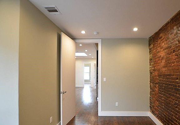 5th image of 1068 Dean St Floor 4