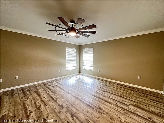 5th image of 1823 N Olivia Dr