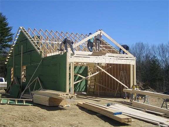 3rd image of 16 Bluebird Ln #16