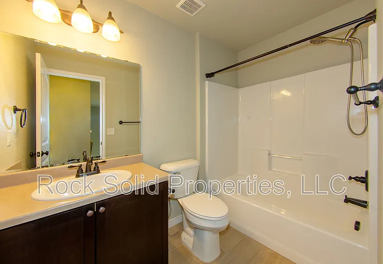 1031 Old Town Ln #1 — Photo 31