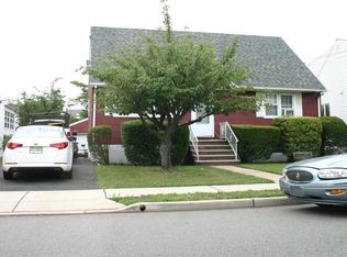 16 Radio Ave, Secaucus, NJ 07094