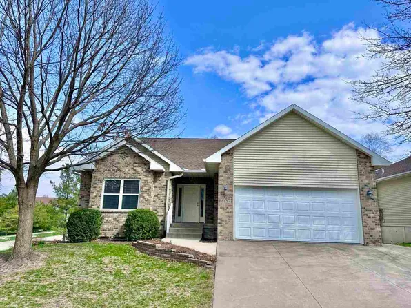 2154 Terra Ln, Coralville, IA 52241