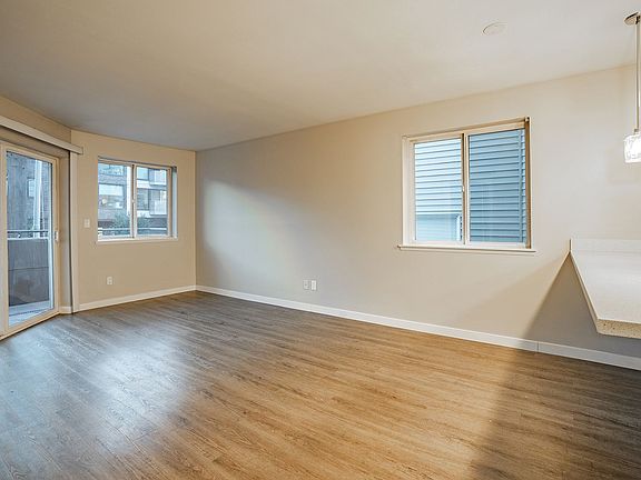 5th image of 1800 Eastlake Ave E #1-110