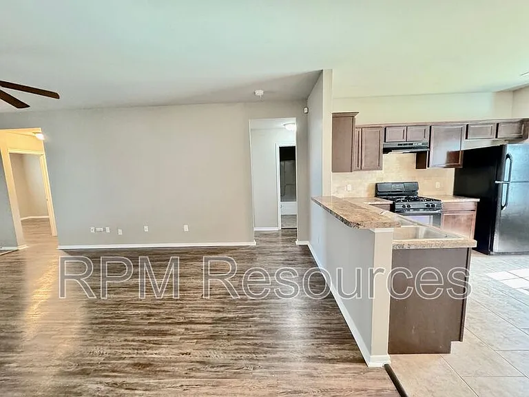 2920 Cider Mill Ln — Photo 11