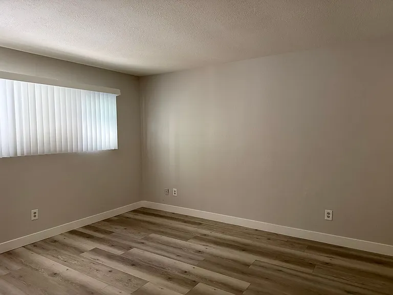 3095 Rosemont Dr — Photo 10