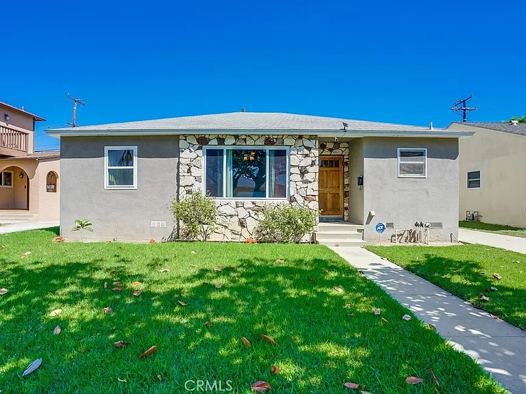 15516 Chadron Ave — Photo 3