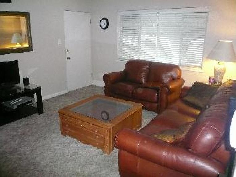 2nd image of 2226 N 6th St APT 2