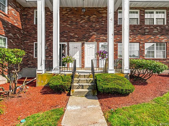 2nd image of 276 Temple Hill Road #1509