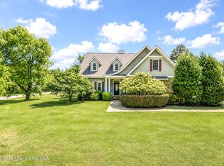 1517 Briarwood Dr, Alexander City, AL 35010