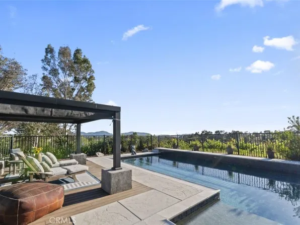41575 Arroyo Vista Dr, Temecula, CA 92592