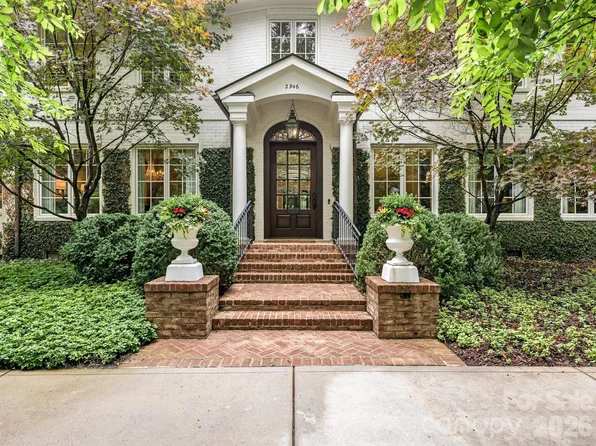 2946 Wheelock Rd, Charlotte, NC 28211