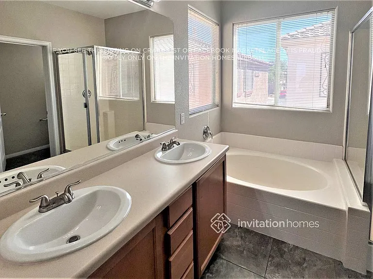 708 Emerald Idol Pl — Photo 16
