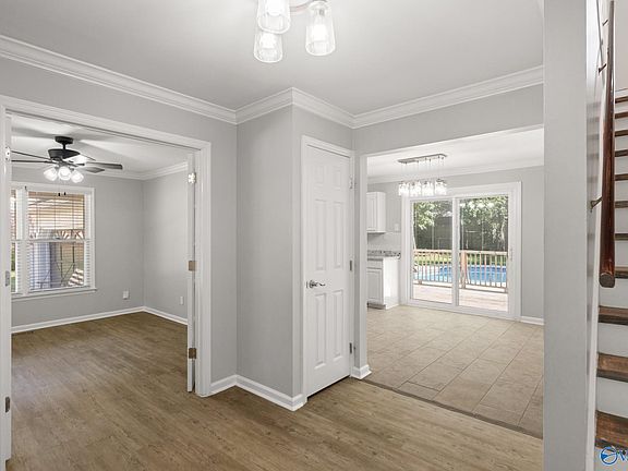 5th image of 104 Mountain View Ln