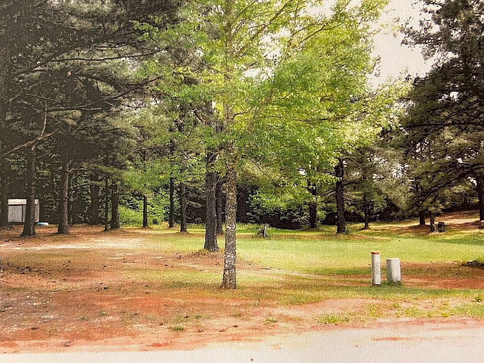 Lot in Great Neighborhood!