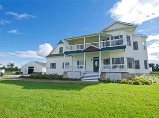 5935 Timberwood Ln, Almont, MI 48003