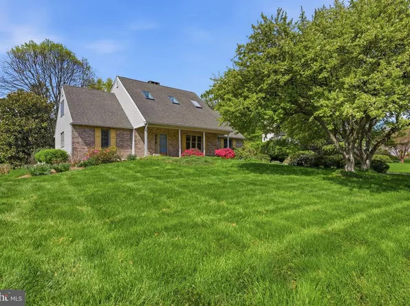 538 Penn Manor Dr, Newark, DE 19711