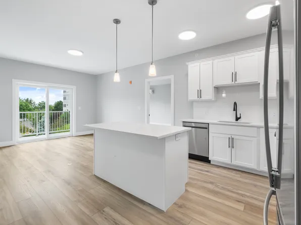 300 Harbour Close #N, New Haven, CT 06519