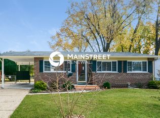 26 Radford Dr, Florissant, MO