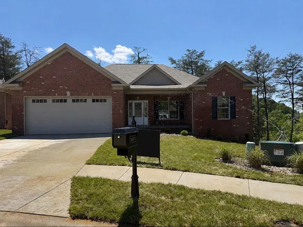 2607 W Deville Ct, Floyds Knobs, IN 47119